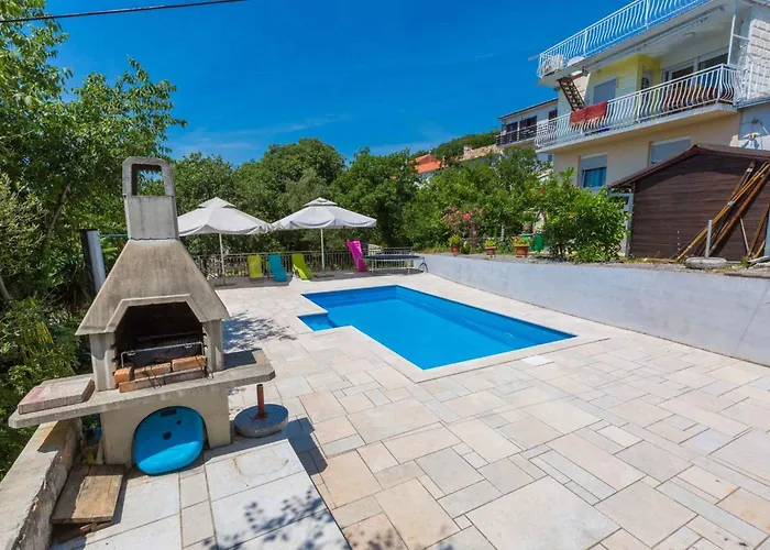 One-bedroom Near Sea 9 Apartman *