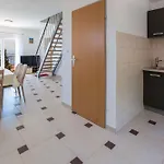 One-bedroom Near Sea 9 *