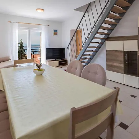 Apartment One-bedroom Near Sea 9 Crikvenica