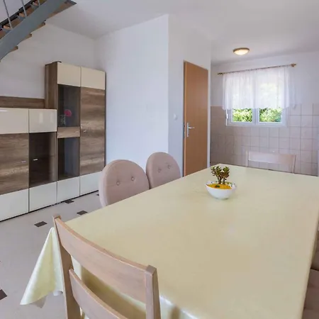 Apartment One-bedroom Near Sea 9 Crikvenica